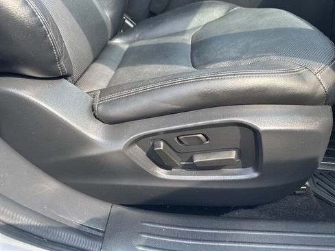 Used 2023 MAZDA CX-9 Touring image 25