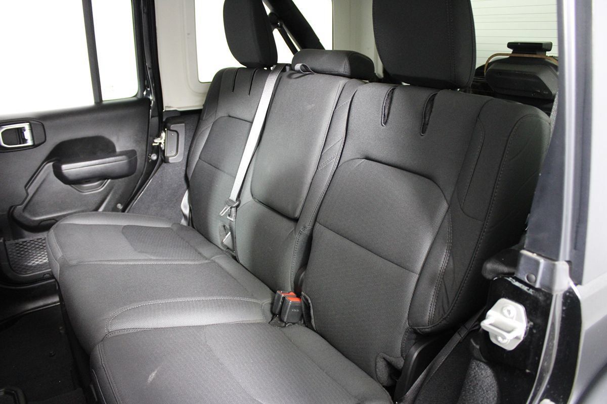 Used 2023 Jeep Wrangler Unlimited w/ Cold Weather Group AWD/4WD image 23