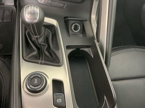 Used 2015 Chevrolet Corvette Stingray Convertible RWD image 20