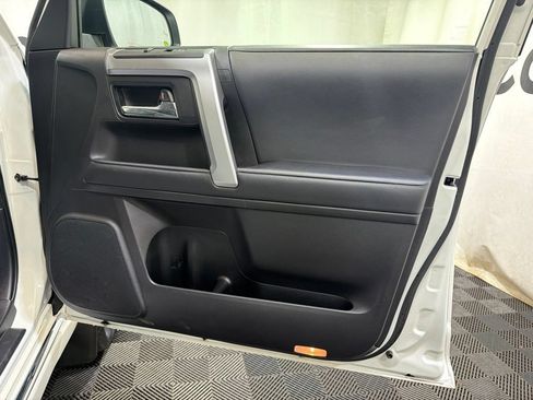 Used 2023 Toyota 4Runner Limited AWD/4WD image 10