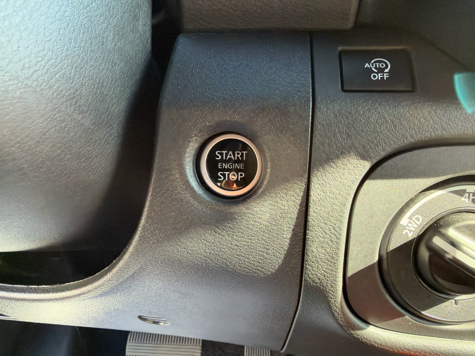 Used 2025 Nissan Frontier PRO-4X w/ Interior Protection Package AWD/4WD image 19