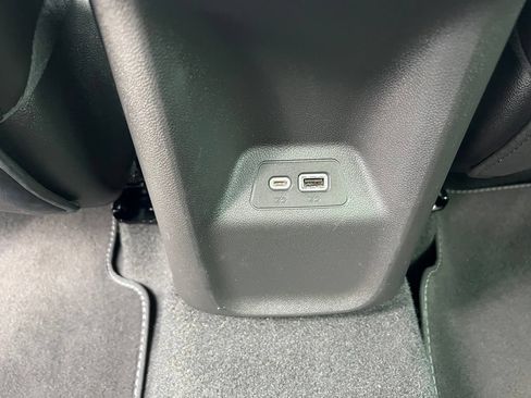 Used 2023 Buick Envision Essence AWD/4WD image 22