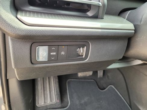 New 2026 Chevrolet Traverse LT FWD image 18