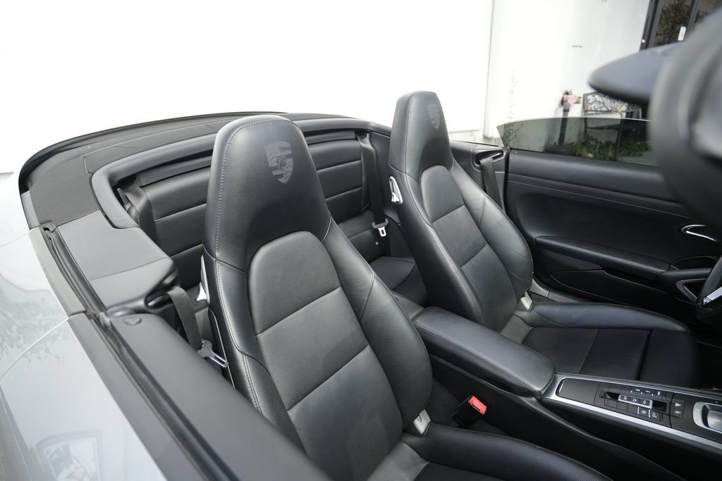 Used 2017 Porsche 911 Carrera RWD image 17