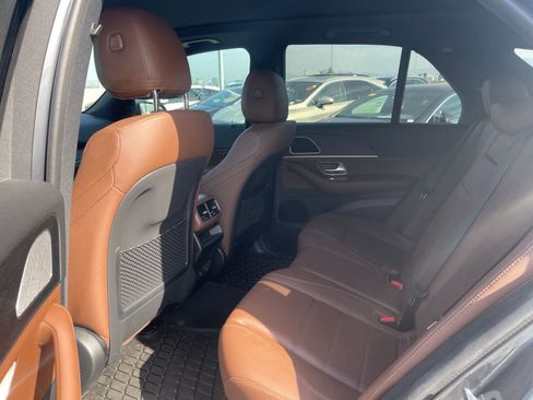 Used 2024 Mercedes-Benz GLE 350 4MATIC image 3
