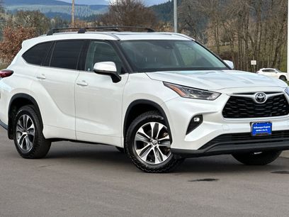 Used 2022 Toyota Highlander XLE