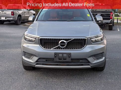 Used 2019 Volvo XC40 T5 Momentum AWD/4WD image 9