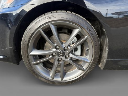 Used 2014 Lexus IS 250C image 9