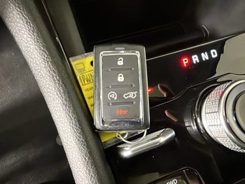 Used 2023 Jeep Grand Cherokee 4WD 4xe image 22