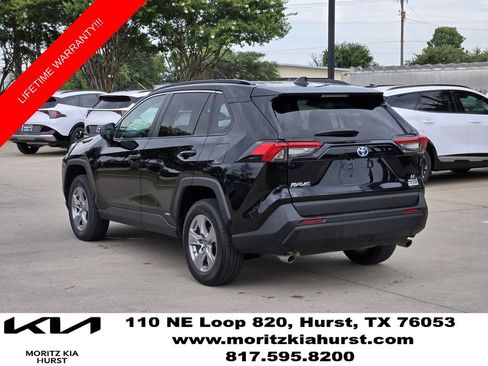 Used 2024 Toyota RAV4 LE AWD/4WD image 3