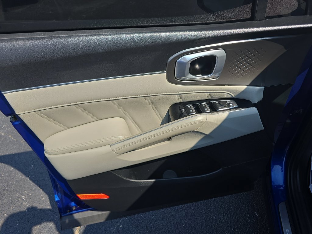 Used 2022 Kia Sorento SX FWD image 14