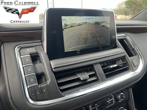 Used 2023 Chevrolet Suburban Premier image 20