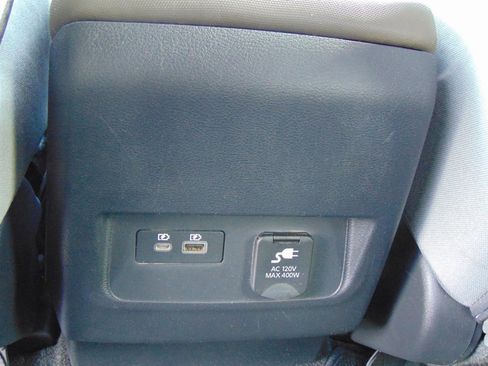 Used 2022 Nissan Frontier SV image 13