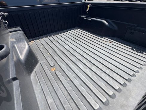 Used 2022 Toyota Tacoma SR w/ SR Convenience Package RWD image 8