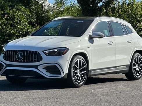 New 2026 Mercedes-Benz GLA 35 AMG 4MATIC image 7