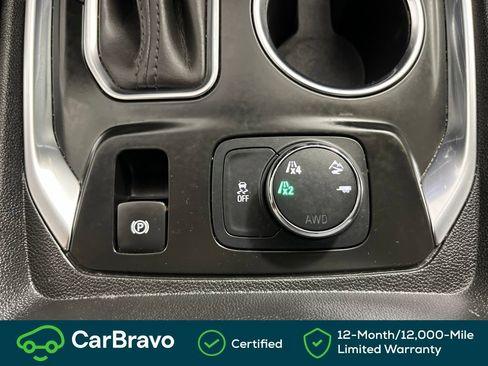 Used 2021 Chevrolet Traverse LT AWD/4WD image 34