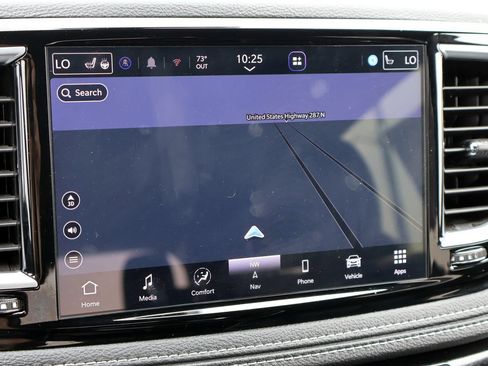 Used 2025 Chrysler Pacifica Limited FWD image 23