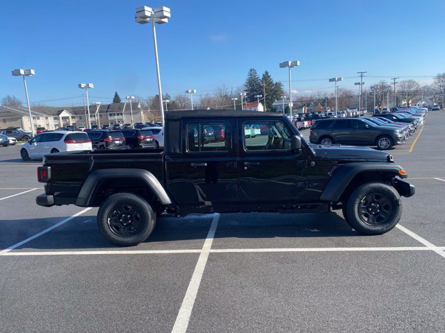 New 2026 Jeep Gladiator Sport AWD/4WD image 9