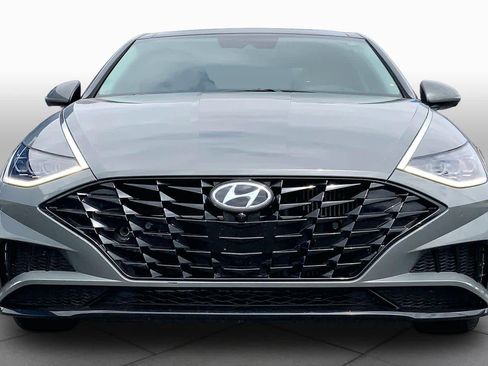 Used 2023 Hyundai Sonata Limited w/ Cargo Package image 4