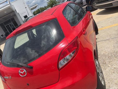 Used 2012 MAZDA MAZDA2 Sport FWD image 7