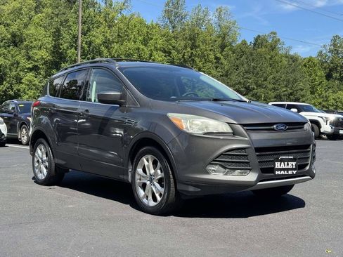Used 2013 Ford Escape SE FWD image 2