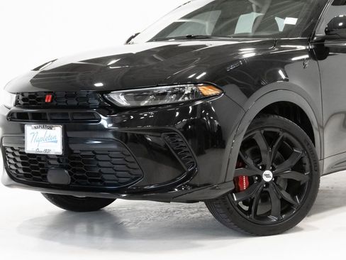 Used 2024 Dodge Hornet R/T image 2