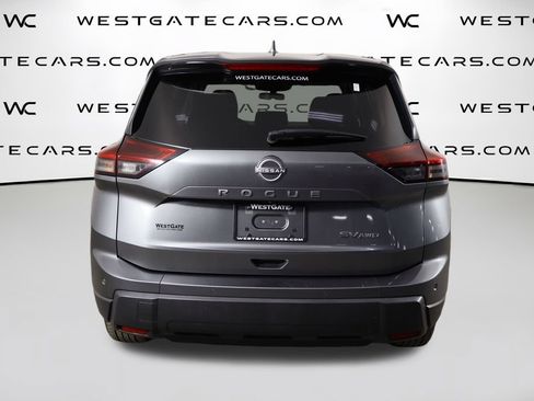 Used 2024 Nissan Rogue SV AWD/4WD image 4
