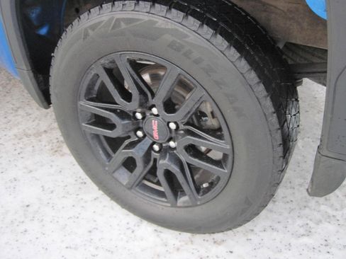 Used 2023 GMC Sierra 1500 Elevation image 6