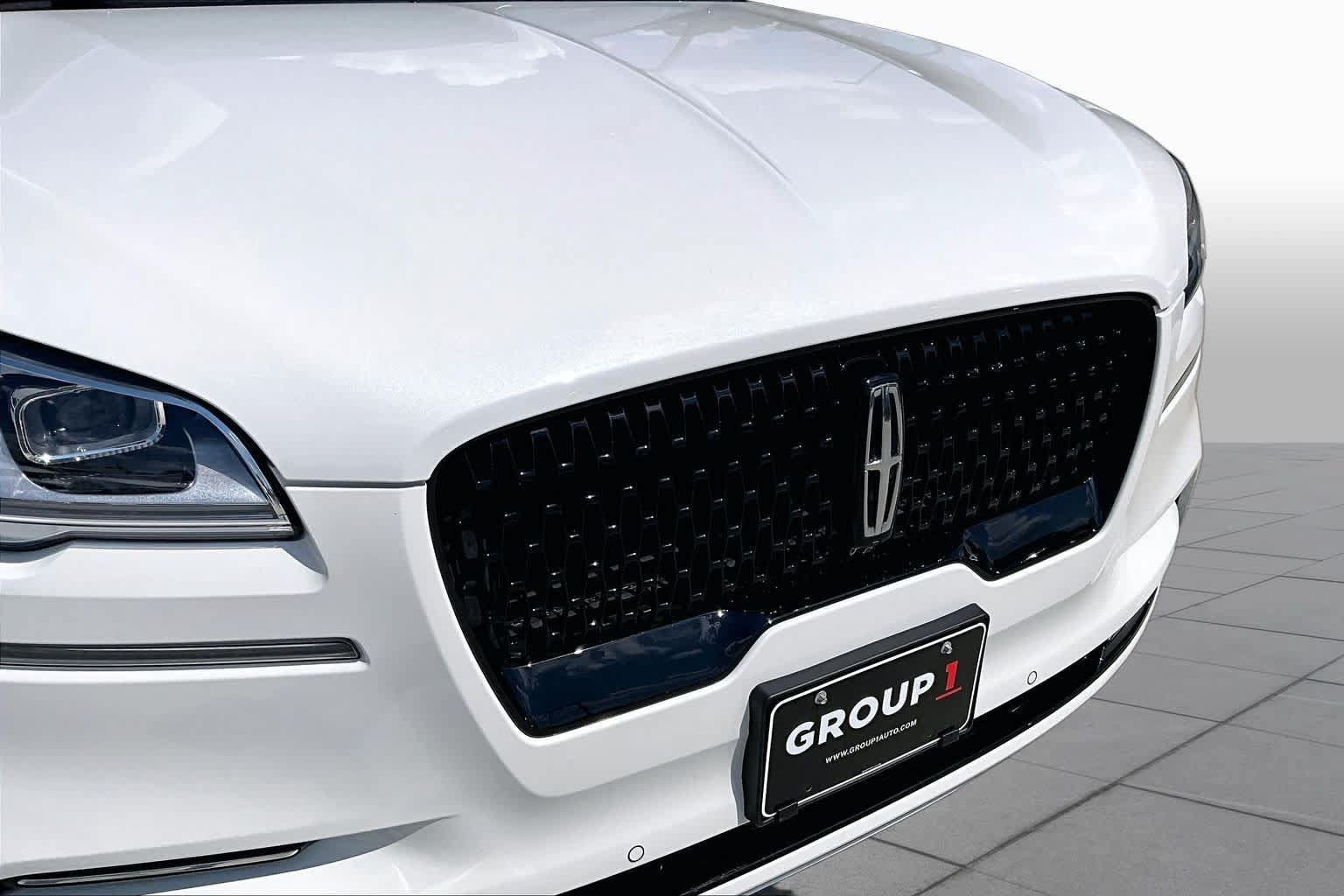 Used 2023 Lincoln Aviator Black Label AWD/4WD image 28