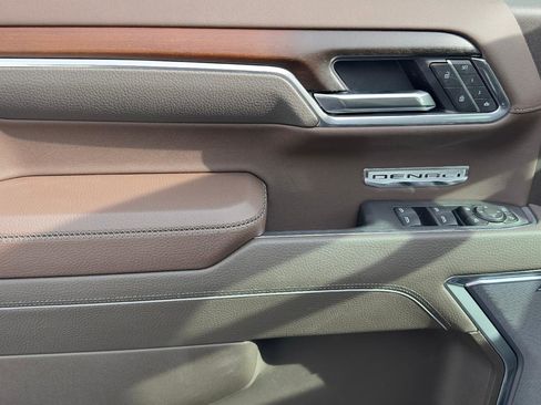 New 2026 GMC Sierra 1500 Denali w/ Denali Reserve Package image 10