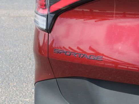 Used 2025 Kia Sportage X-Line AWD/4WD image 5