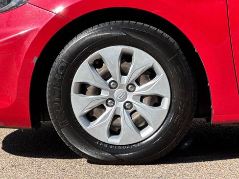 Used 2016 Hyundai Accent SE image 11