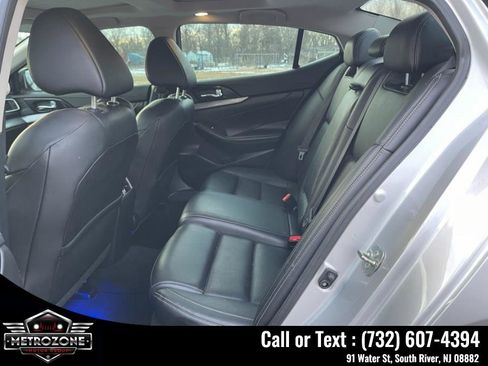 Used 2017 Nissan Maxima 3.5 SL FWD image 17