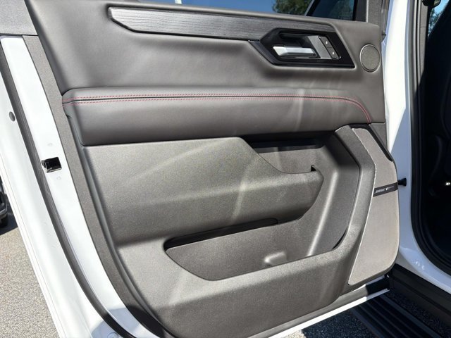 Used 2026 GMC Yukon XL AT4 Ultimate w/ LPO, Floor Liner Package AWD/4WD image 15