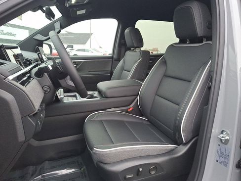 New 2026 GMC Sierra EV Elevation image 7