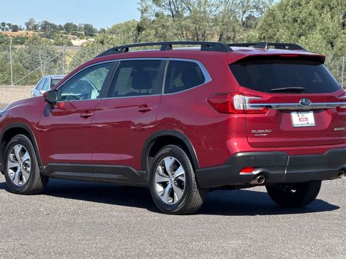 Used 2025 Subaru Ascent Premium AWD/4WD image 5