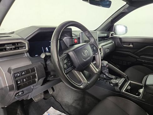 Used 2024 Toyota Tacoma TRD Off-Road image 15