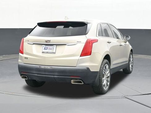 Used 2017 Cadillac XT5 Premium Luxury image 13