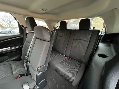 Used 2018 Dodge Journey SE w/ Popular Equipment Group FWD image 26