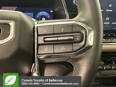 Used 2024 GMC Canyon Denali image 34