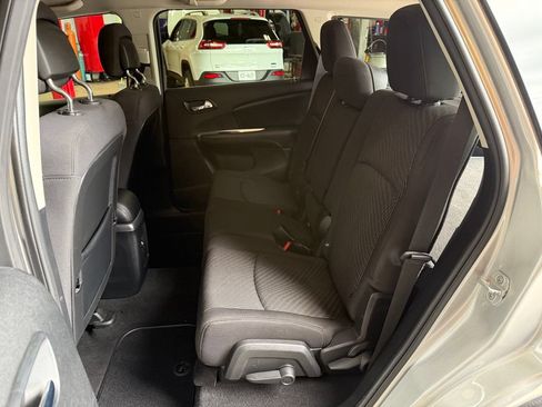 Used 2013 Dodge Journey SXT w/ Popular Equipment Group AWD/4WD image 23