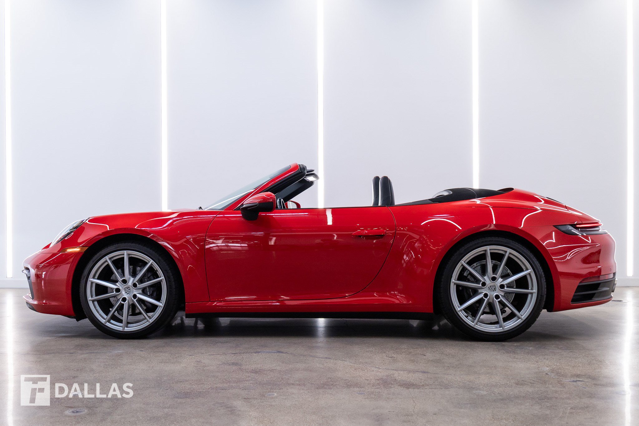 Used 2022 Porsche 911 Carrera image 1