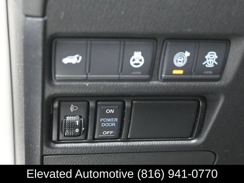 Used 2021 INFINITI QX80 Luxe w/ Cargo Package AWD/4WD image 13