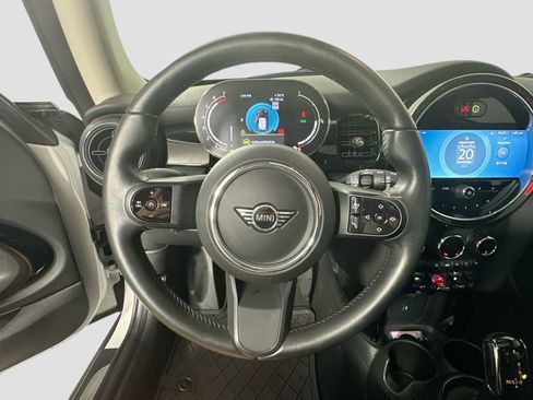 Used 2023 MINI Cooper 2-Door Hardtop image 14