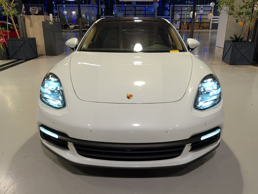 Used 2018 Porsche Panamera 4S AWD/4WD image 9