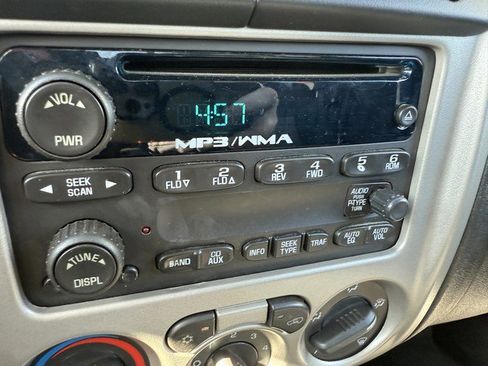 Used 2009 GMC Canyon SLE AWD/4WD image 29