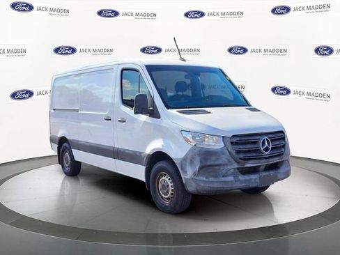 Used 2019 Mercedes-Benz Sprinter 144 image 7