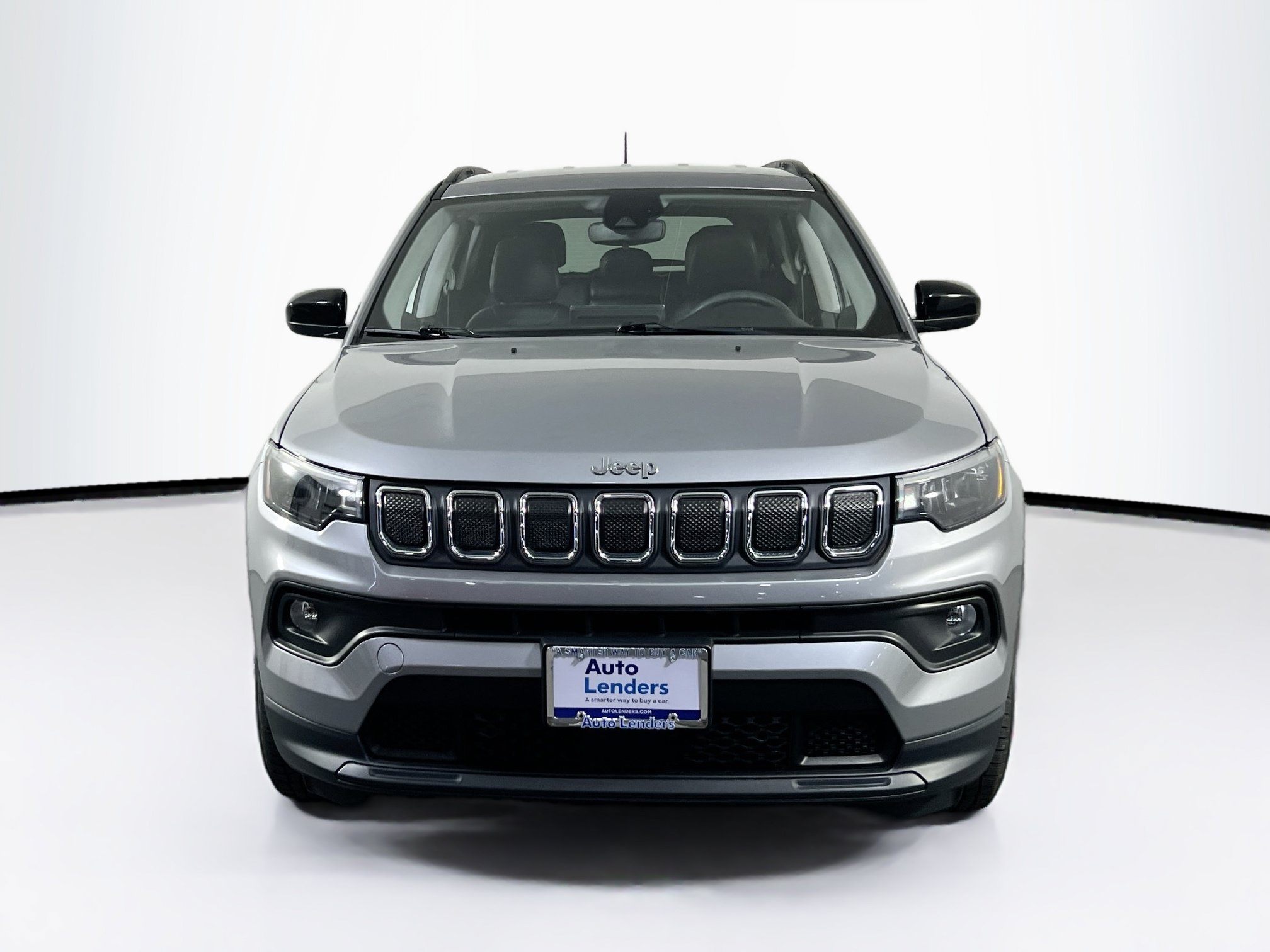 Used 2022 Jeep Compass Latitude AWD/4WD image 2