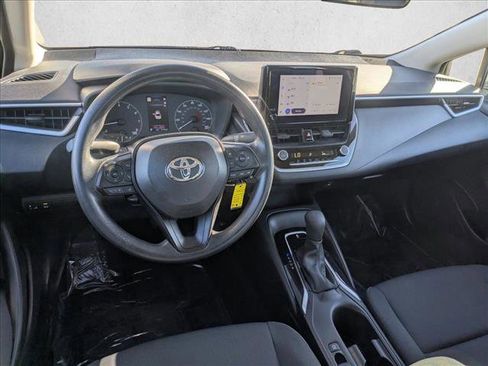 Used 2025 Toyota Corolla LE image 15