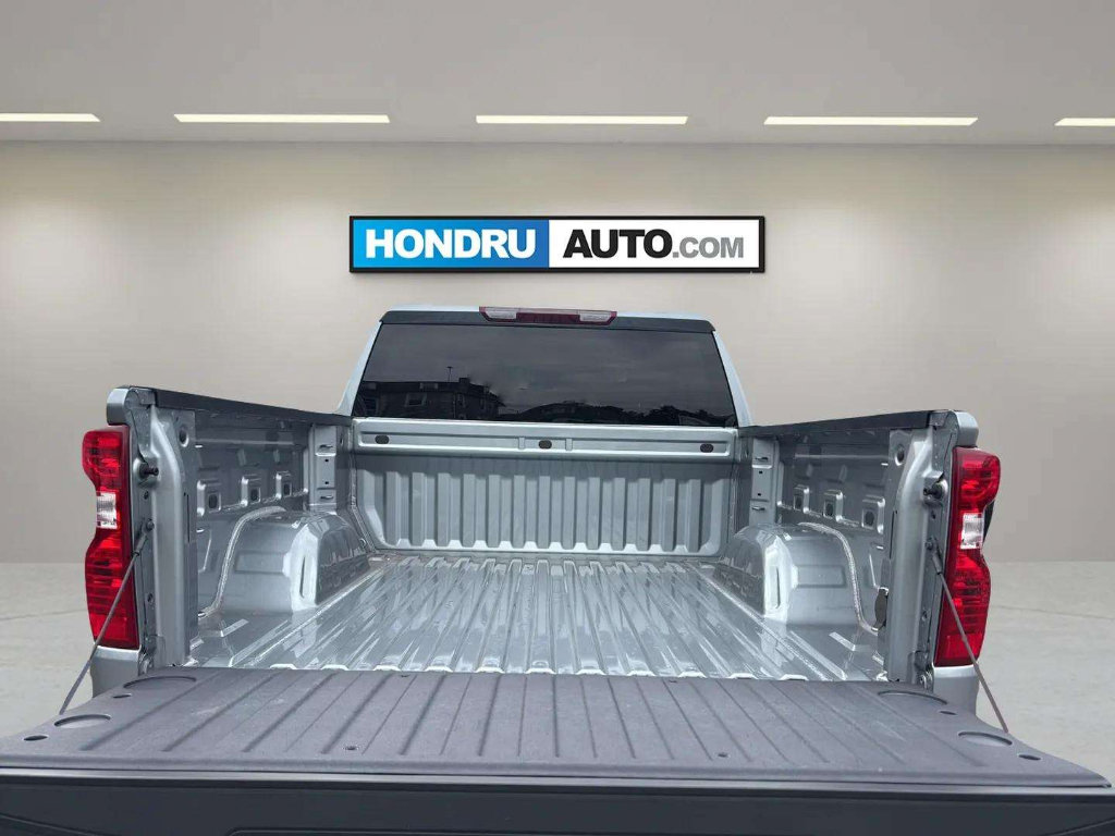 Used 2024 Chevrolet Silverado 1500 LT AWD/4WD image 9